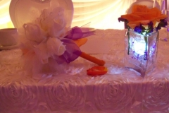 throwing-bouquet-and-mini-table-piece-e1428257916816