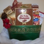 Gold-bordered-green-holiday gift basket