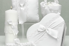 Lace-Allure-Collection-with-heart-gues-box
