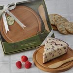 La Fromagerie Bamboo cheese board & Spreader